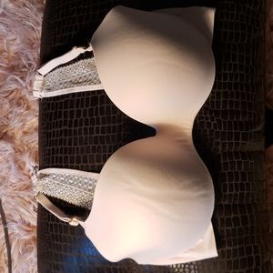 Victoria's Secret 34DD